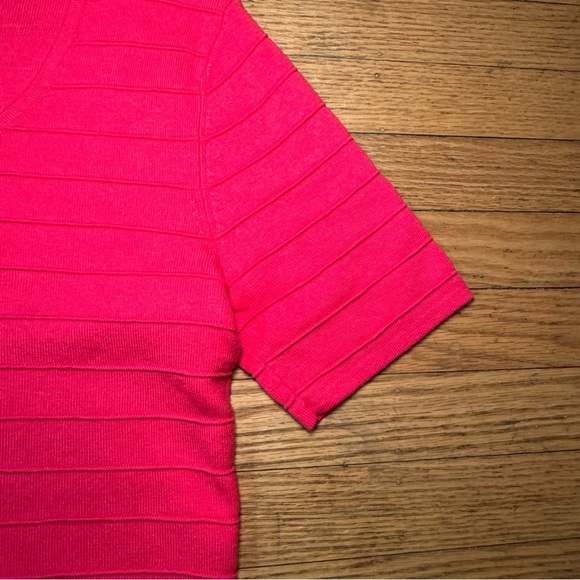 Croft & Barrow Hot Pink Short Sleeve Women’s Casual Top Size S - Picture 12 of 16